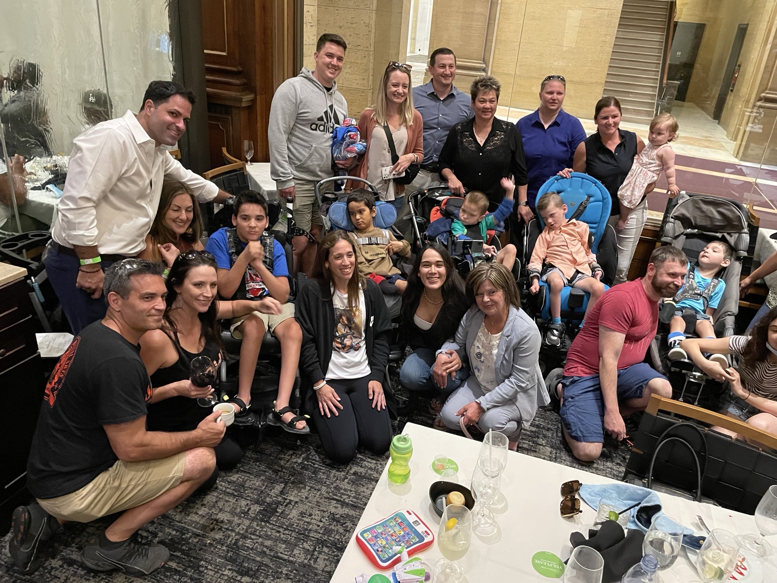 Familias y comunidad de Love Never Sinks reunidas en Estados Unidos